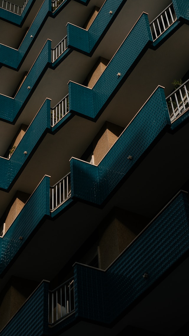 IP portfolio benchmarking solutions, image of blue balconies