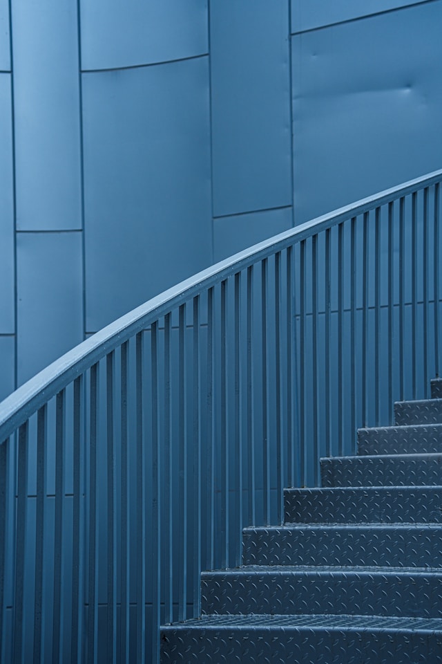 IPR transfer best practices, image of blue staircase