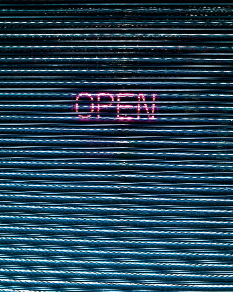 オープンイノベーションとクローズドイノベーションの違い