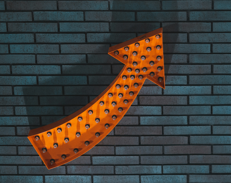 EP management, image of arrow upwards