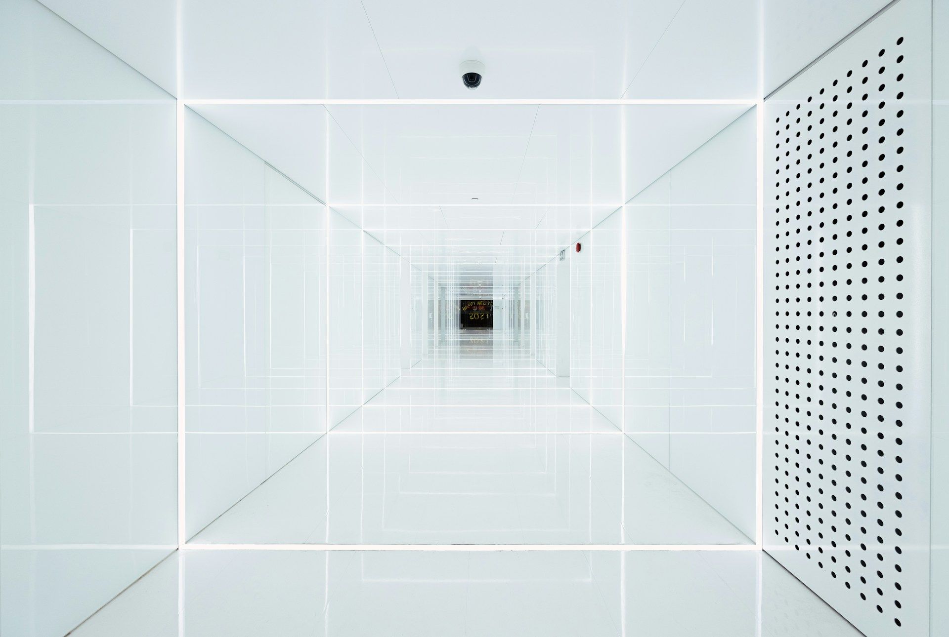 Discover our patent data and patent AI services, image of building
