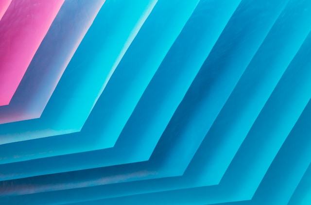 Global trade, tariffs, registered trademark, trademark registration, image of blue columns