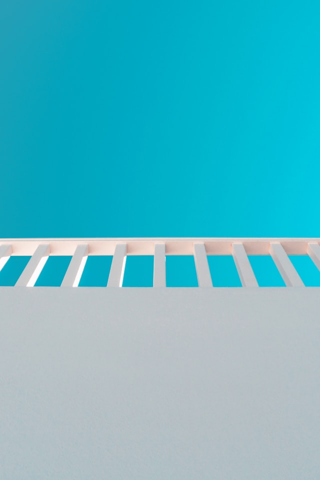 Legal plans, image of blue sky and white balcony